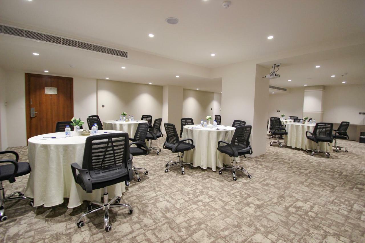 Diwan Residence Prince Sultan Road Jeddah Exterior photo